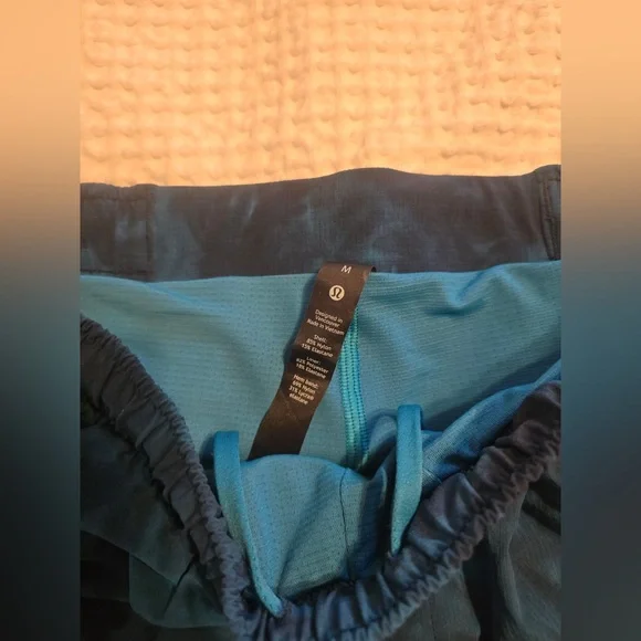 Lululemon Athletica Men’s Lined Surge Short 6” - Picture 4 of 4